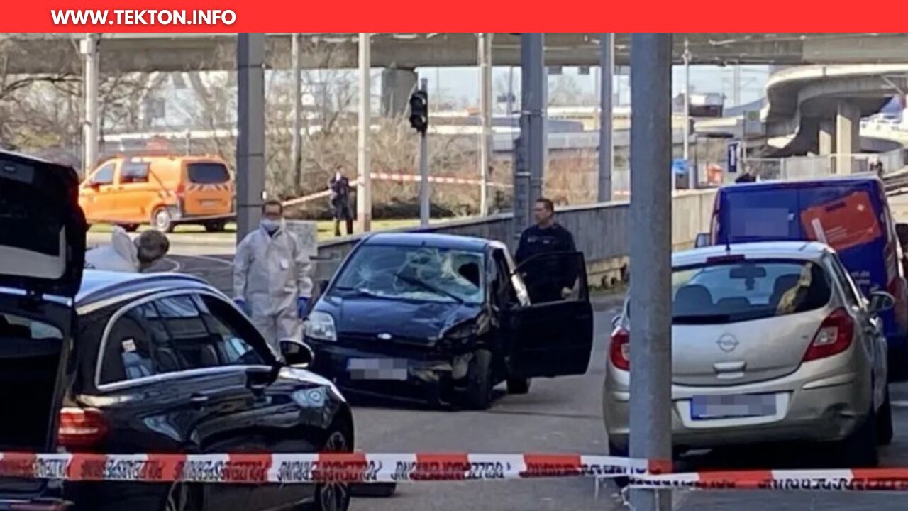 Un coche arrolla a una multitud en Mannheim